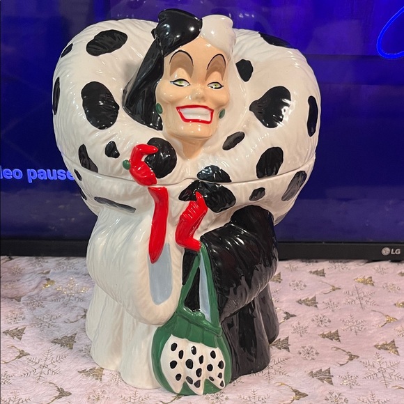 Disney Other - Disney Cruella Ceramic Cookie Jar